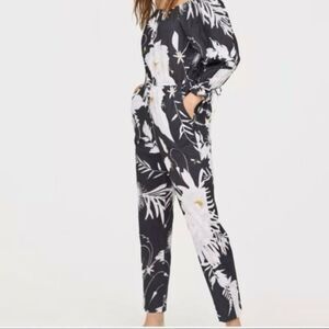 Anna Glover x H & M Floral Bee Print Linen Blend Jumpsuit Black White Size 6